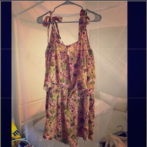 Summer jumper with peekaboo bear back